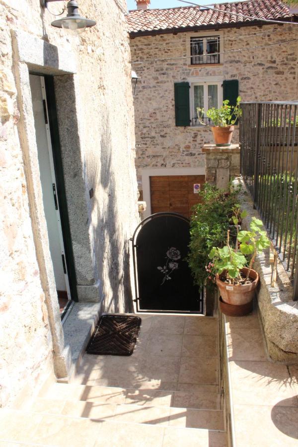 Casa Vacanze Il Melograno Tremosine Exteriör bild